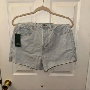 Wild Fable Super High Rise Shorts Size 6